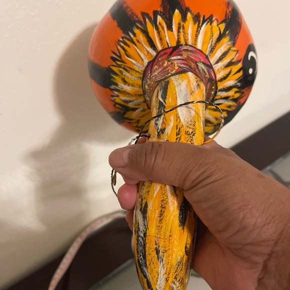 Handpainted Halloween GOURD Jack o
Lantern Scarecrow Pumpkin Signed - Picture 9 of 11